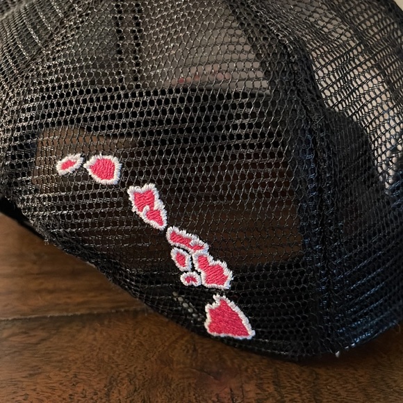 Sunrise Palms Hat- North Shore - Picture 6 of 7